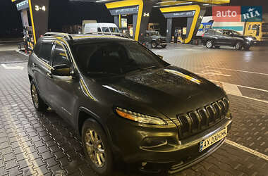 Внедорожник / Кроссовер Jeep Cherokee 2015 в Ладыжине
