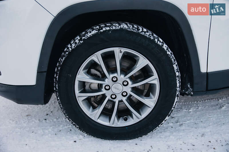 Внедорожник / Кроссовер Jeep Cherokee 2018 в Бучаче