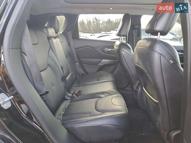 Внедорожник / Кроссовер Jeep Cherokee 2021 в Днепре