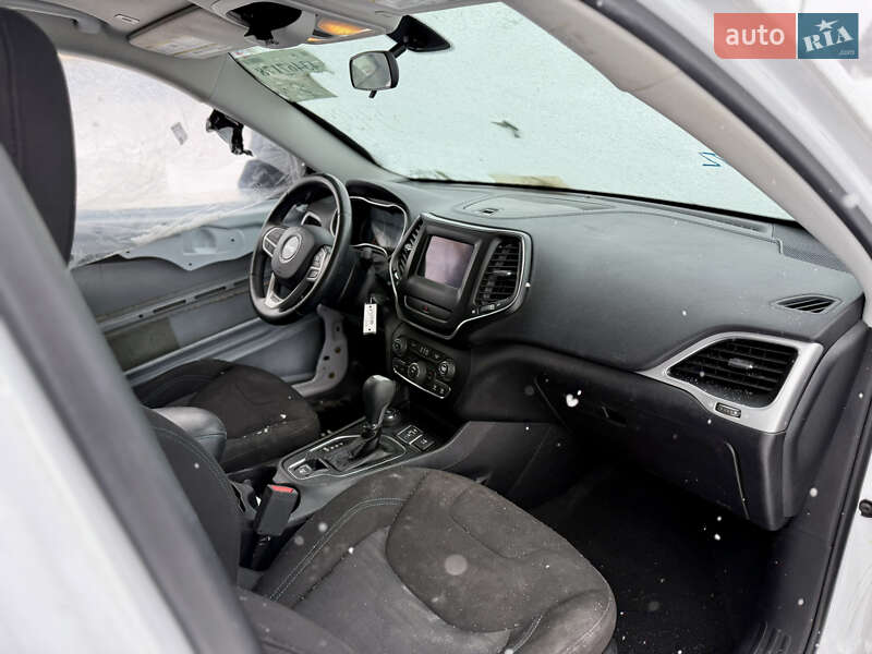 Внедорожник / Кроссовер Jeep Cherokee 2019 в Львове фото 15 Внедорожник / Кроссовер Jeep Cherokee 2019 в Львове