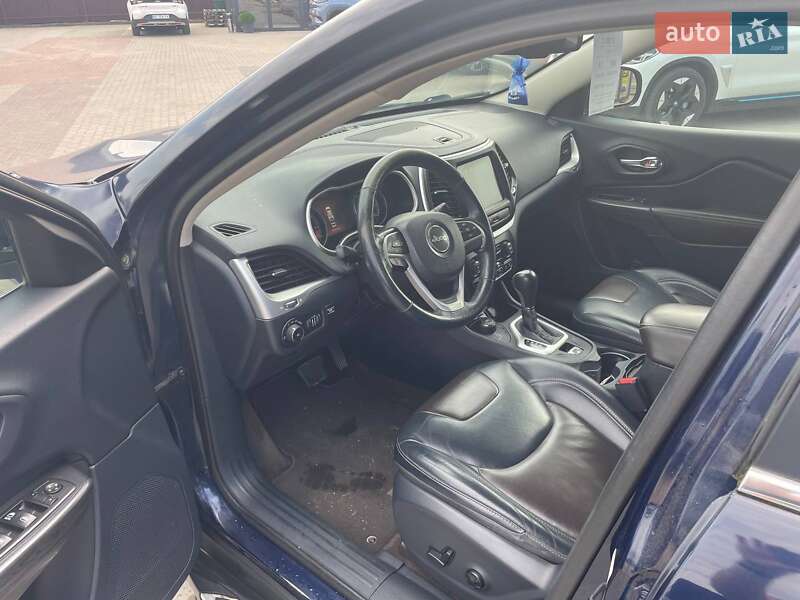 Внедорожник / Кроссовер Jeep Cherokee 2015 в Львове