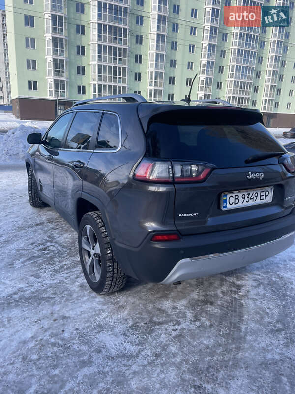 Внедорожник / Кроссовер Jeep Cherokee 2019 в Нежине
