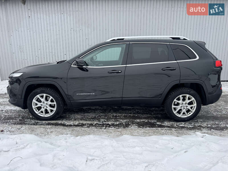 Внедорожник / Кроссовер Jeep Cherokee 2015 в Киеве