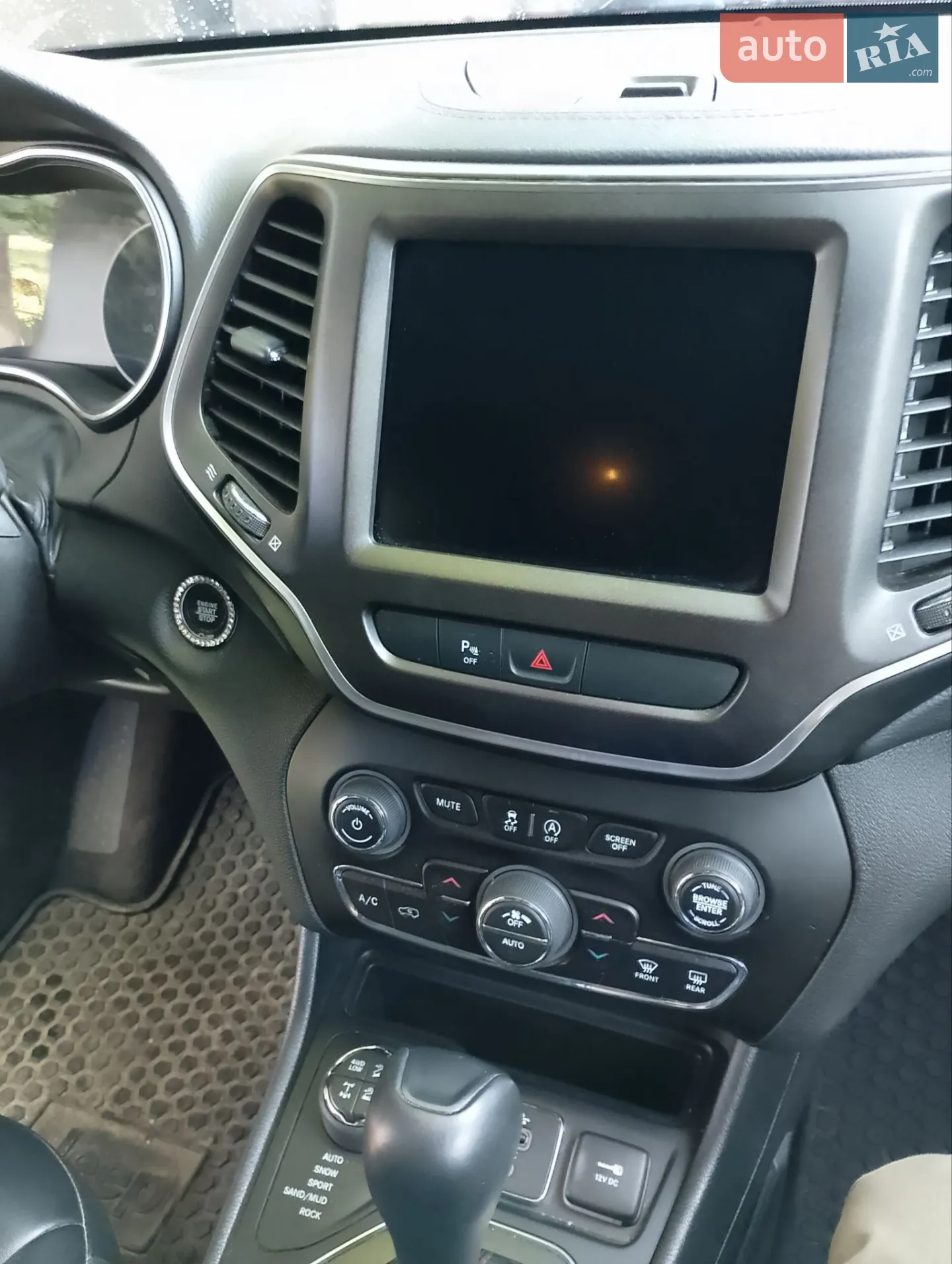 2018 Jeep Cherokee - мініатюра 29