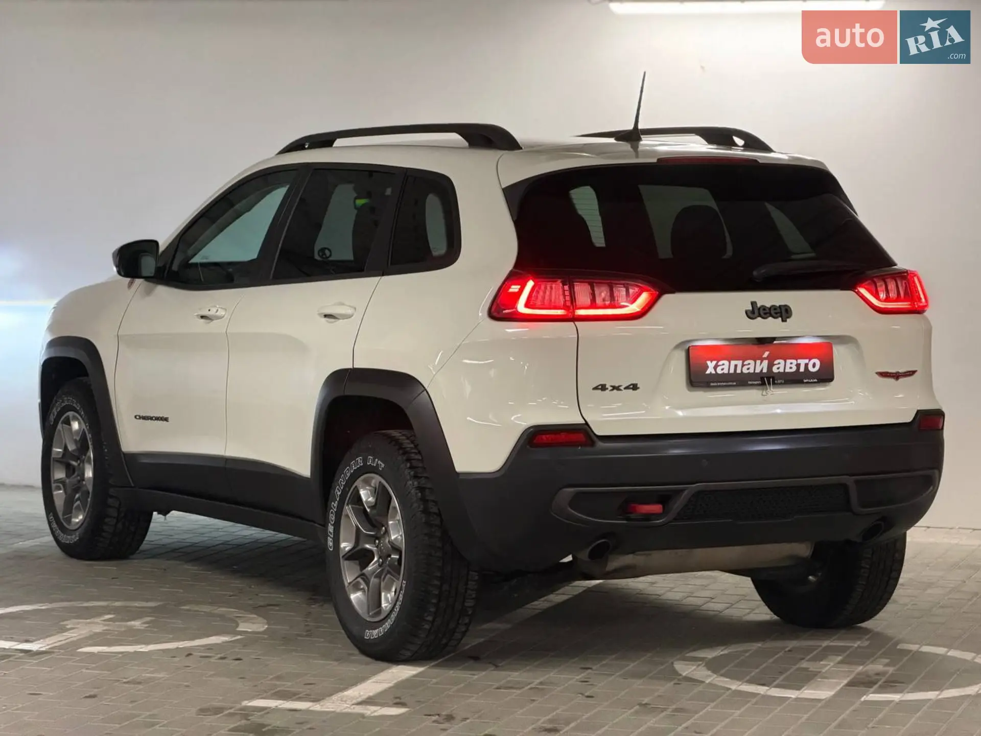 2018 Jeep Cherokee - мініатюра 6