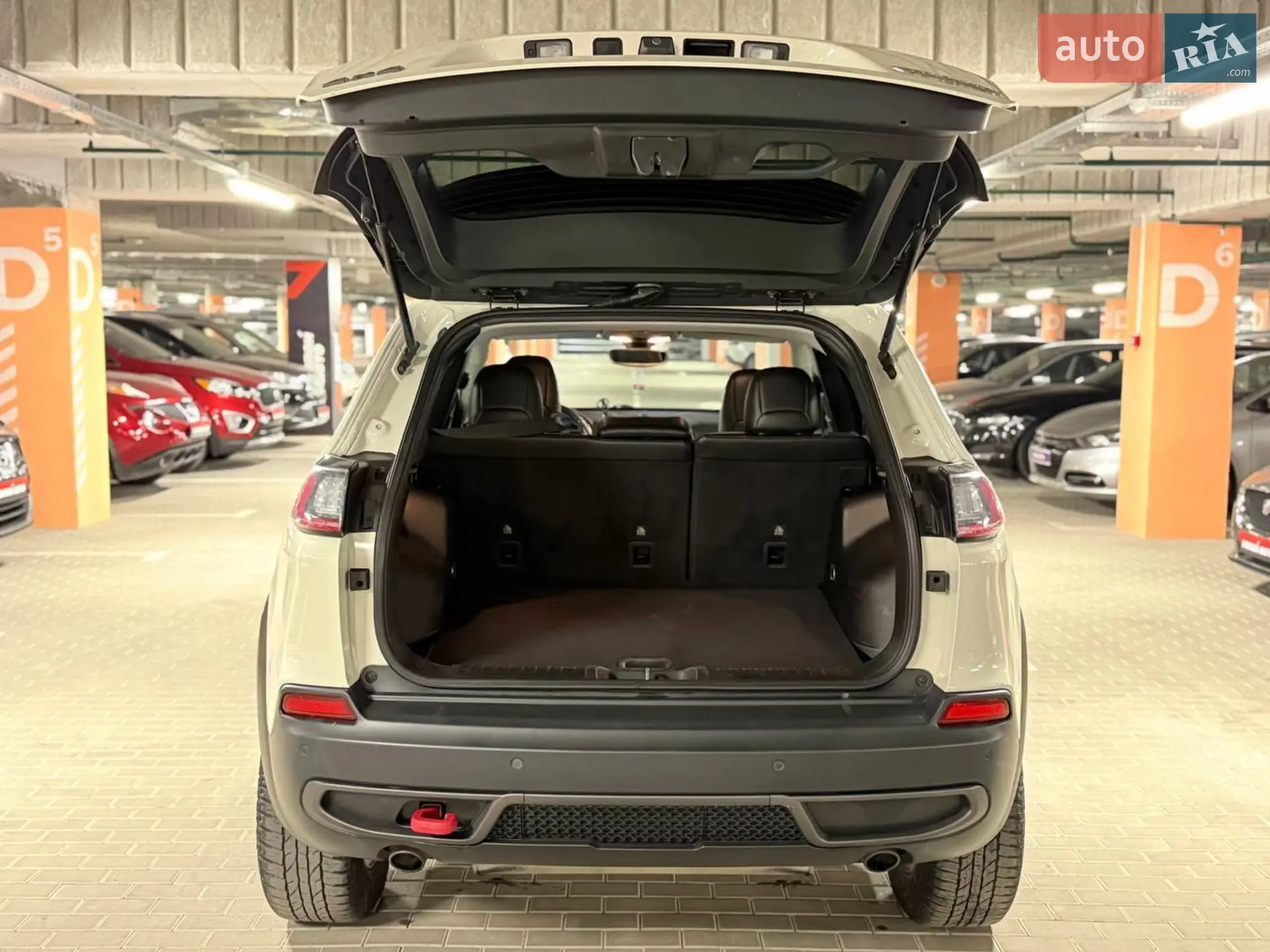 2018 Jeep Cherokee - мініатюра 20