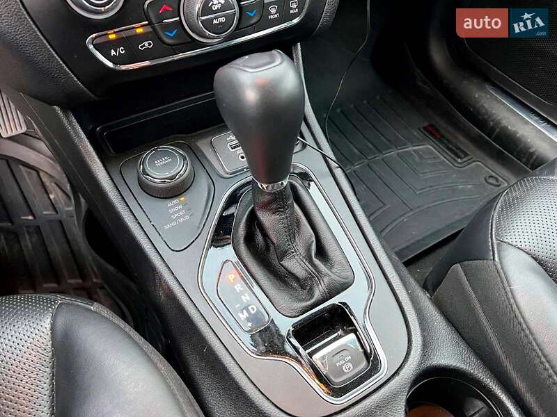 Внедорожник / Кроссовер Jeep Cherokee 2020 в Львове фото 33 Внедорожник / Кроссовер Jeep Cherokee 2020 в Львове