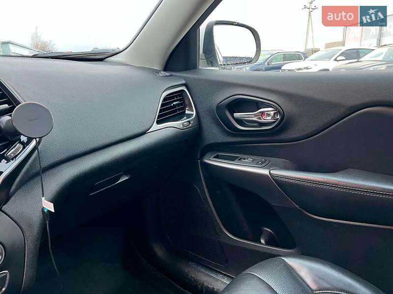 Внедорожник / Кроссовер Jeep Cherokee 2020 в Львове фото 36 Внедорожник / Кроссовер Jeep Cherokee 2020 в Львове