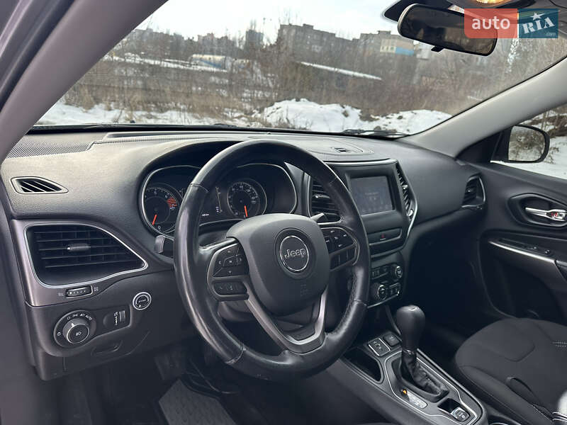 Внедорожник / Кроссовер Jeep Cherokee 2018 в Виннице фото 30 Внедорожник / Кроссовер Jeep Cherokee 2018 в Виннице