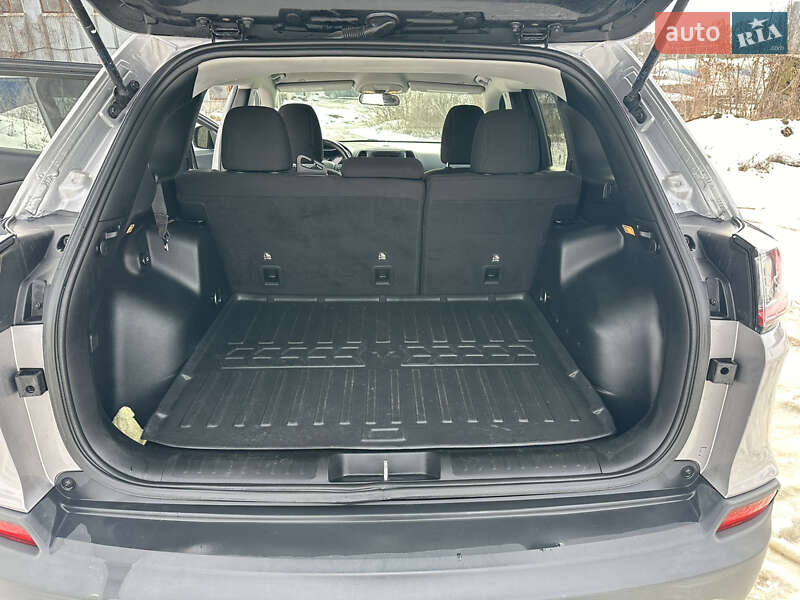 Внедорожник / Кроссовер Jeep Cherokee 2018 в Виннице фото 36 Внедорожник / Кроссовер Jeep Cherokee 2018 в Виннице