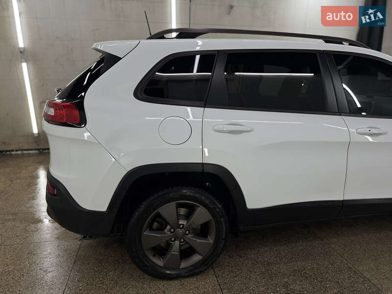 Внедорожник / Кроссовер Jeep Cherokee 2016 в Сумах фото 30 Внедорожник / Кроссовер Jeep Cherokee 2016 в Сумах