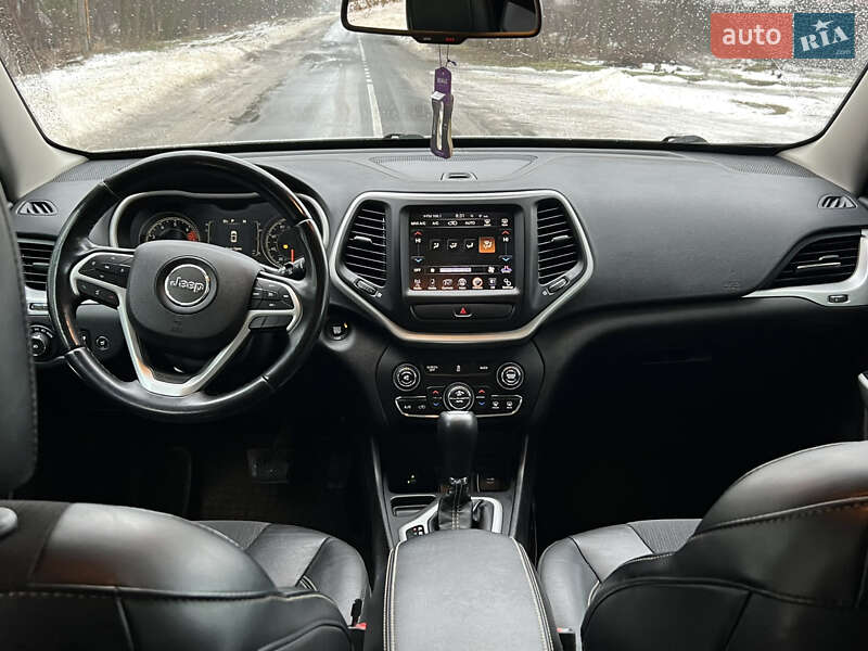 Внедорожник / Кроссовер Jeep Cherokee 2017 в Черкассах фото 16 Внедорожник / Кроссовер Jeep Cherokee 2017 в Черкассах