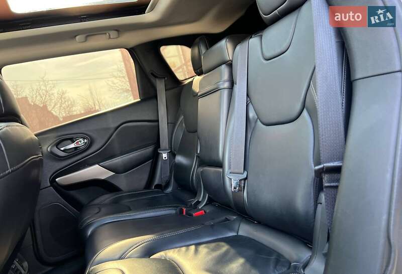 Внедорожник / Кроссовер Jeep Cherokee 2017 в Ивано-Франковске фото 19 Внедорожник / Кроссовер Jeep Cherokee 2017 в Ивано-Франковске