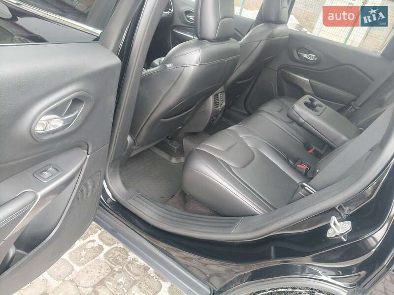 Внедорожник / Кроссовер Jeep Cherokee 2018 в Виннице фото 8 Внедорожник / Кроссовер Jeep Cherokee 2018 в Виннице