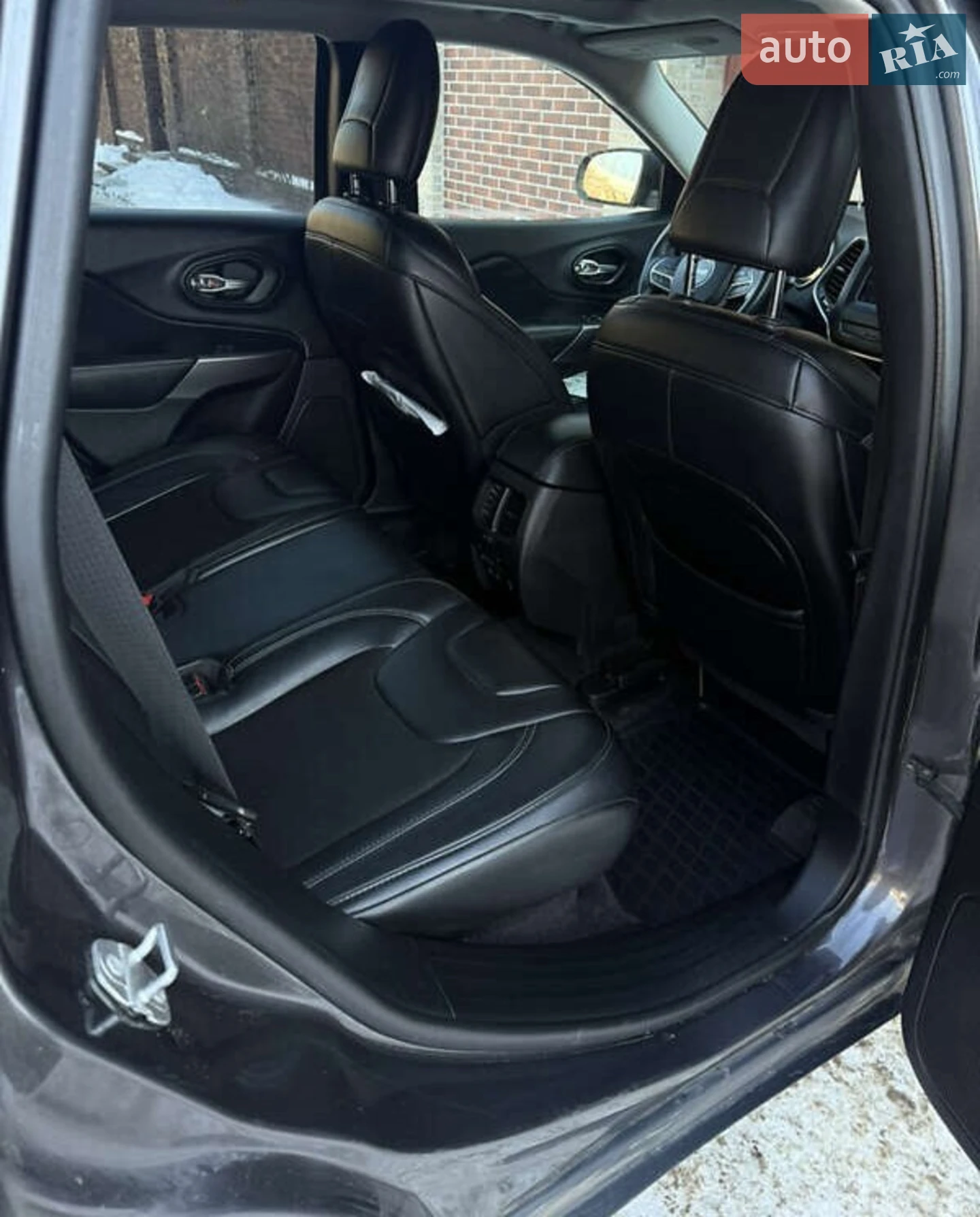 2018 Jeep Cherokee - мініатюра 12
