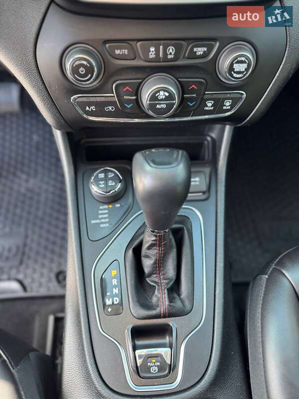 Позашляховик / Кросовер Jeep Cherokee 2018 в Хмельницькому