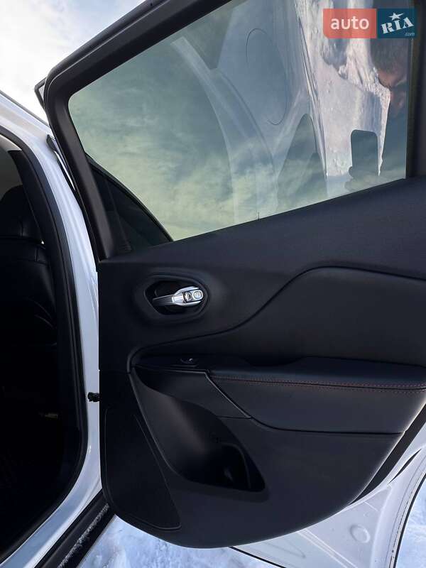 Позашляховик / Кросовер Jeep Cherokee 2018 в Хмельницькому