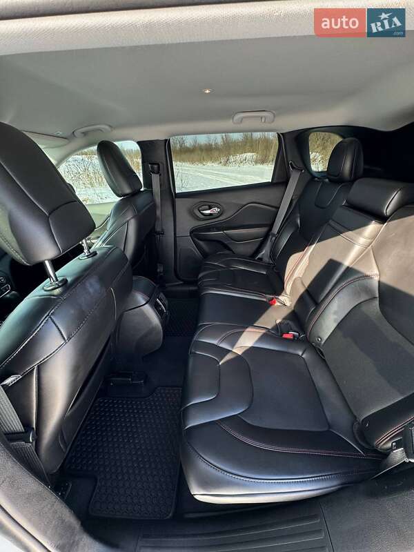 Позашляховик / Кросовер Jeep Cherokee 2018 в Хмельницькому