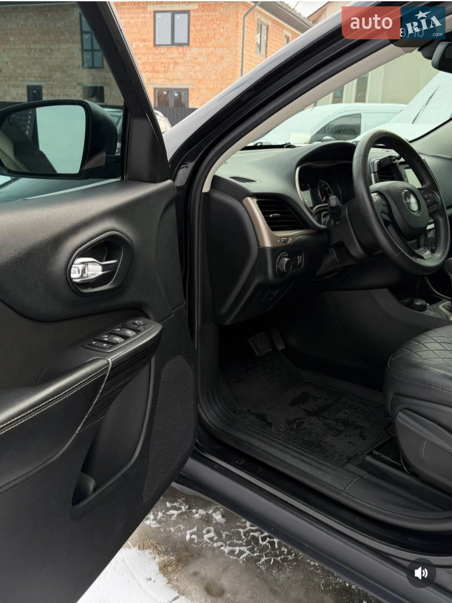 2013 Jeep Cherokee - мініатюра 28