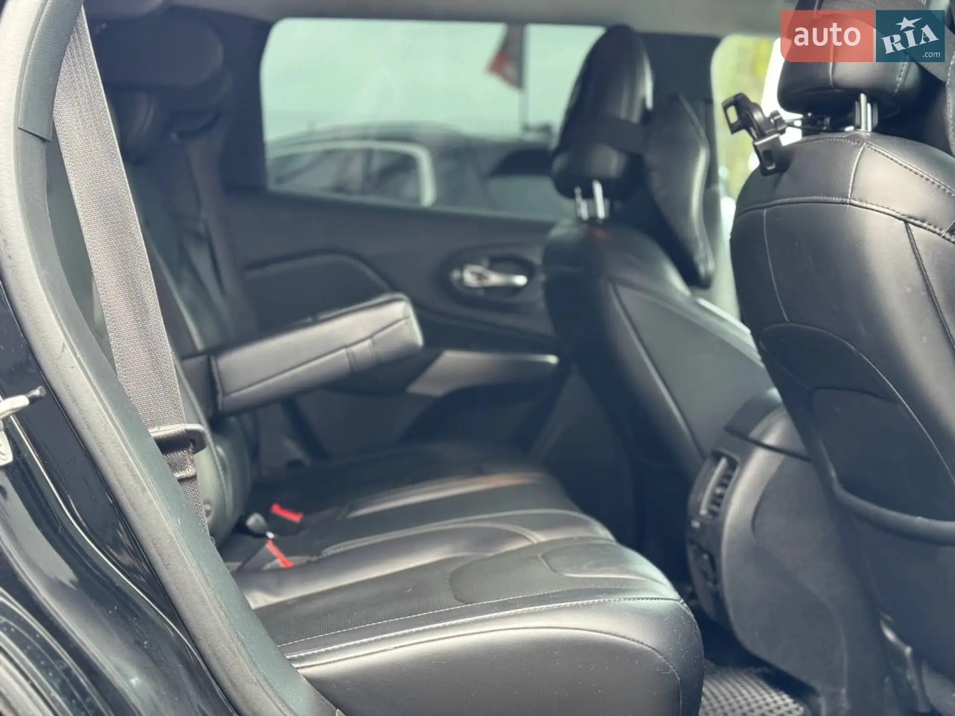 2019 Jeep Cherokee - мініатюра 29