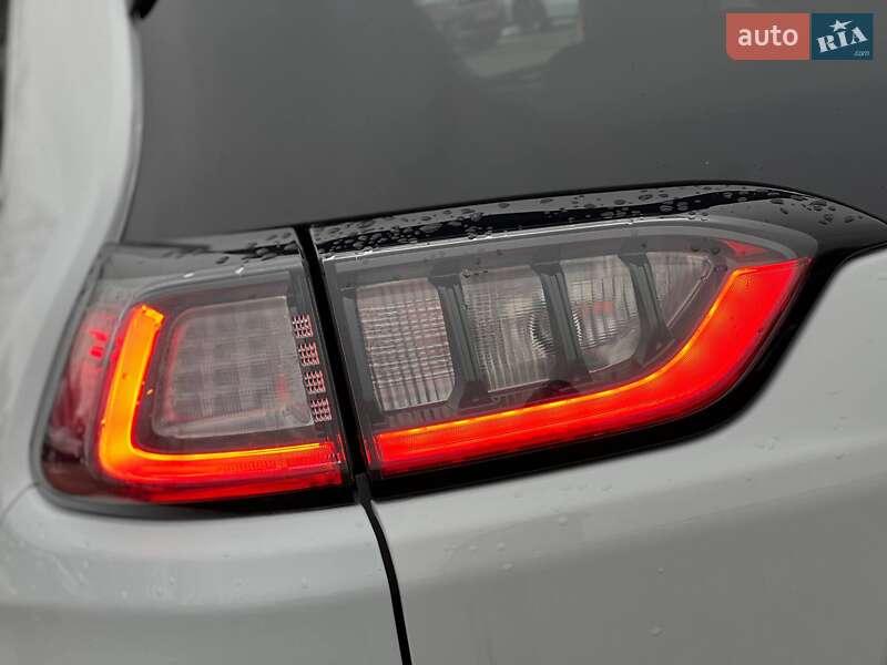 Внедорожник / Кроссовер Jeep Cherokee 2020 в Стрые