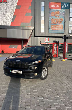 Внедорожник / Кроссовер Jeep Cherokee 2016 в Ивано-Франковске