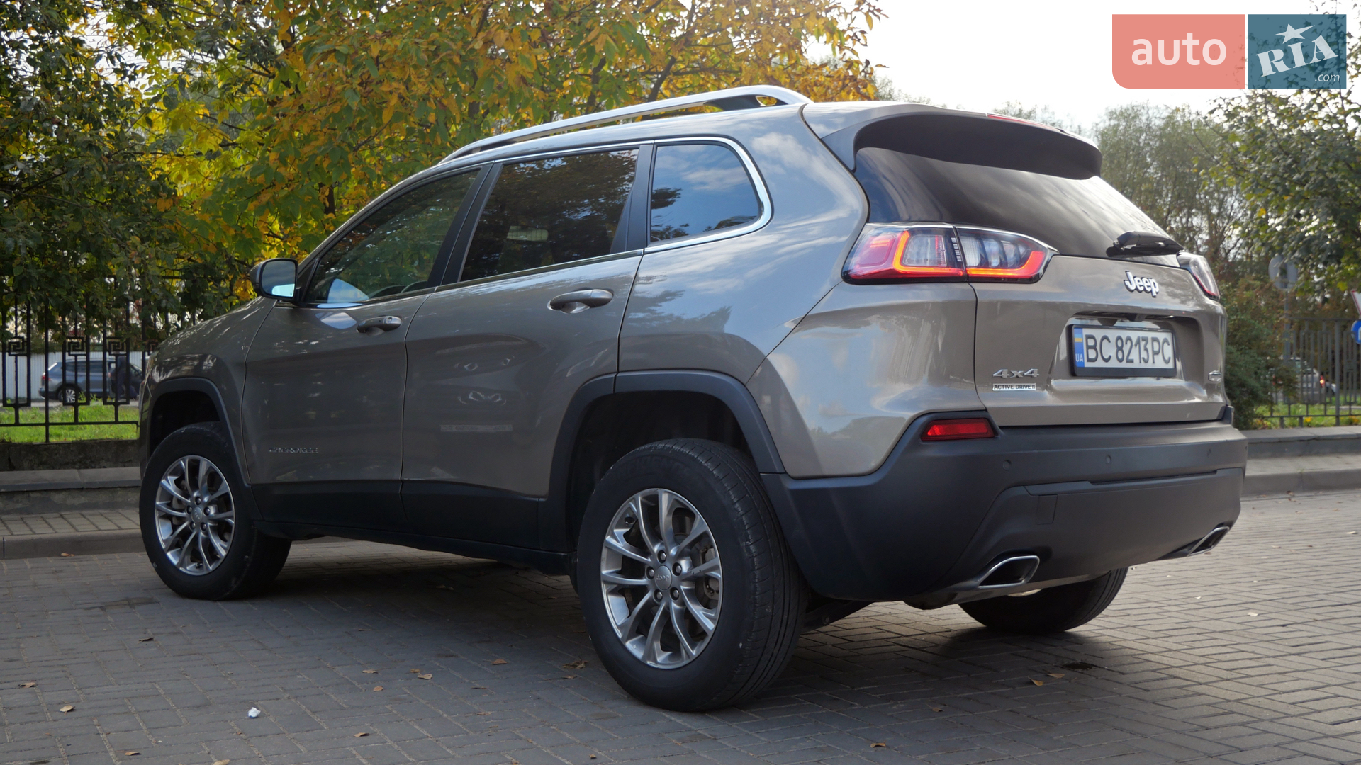 2018 Jeep Cherokee - мініатюра 14