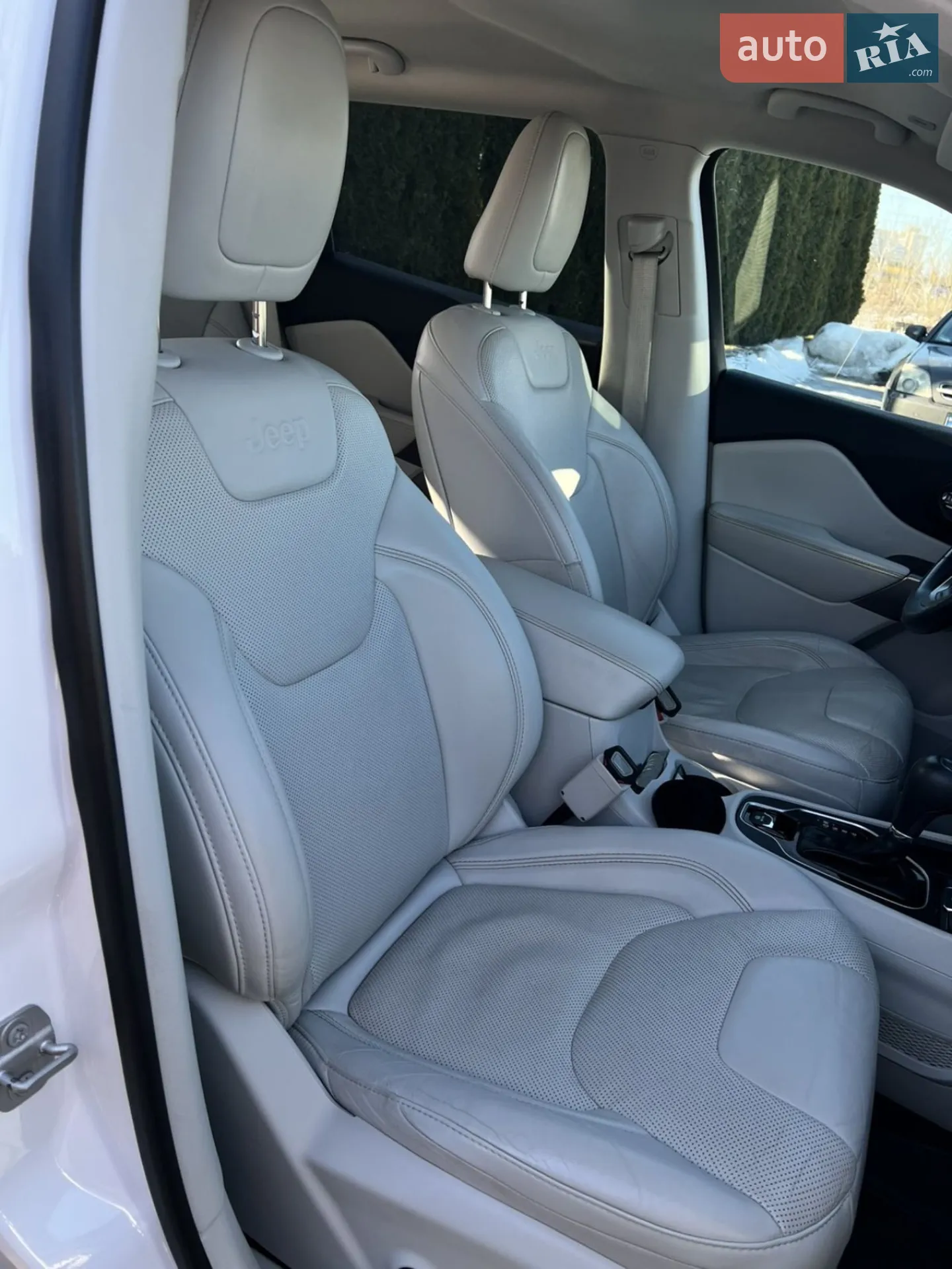 2019 Jeep Cherokee - мініатюра 17