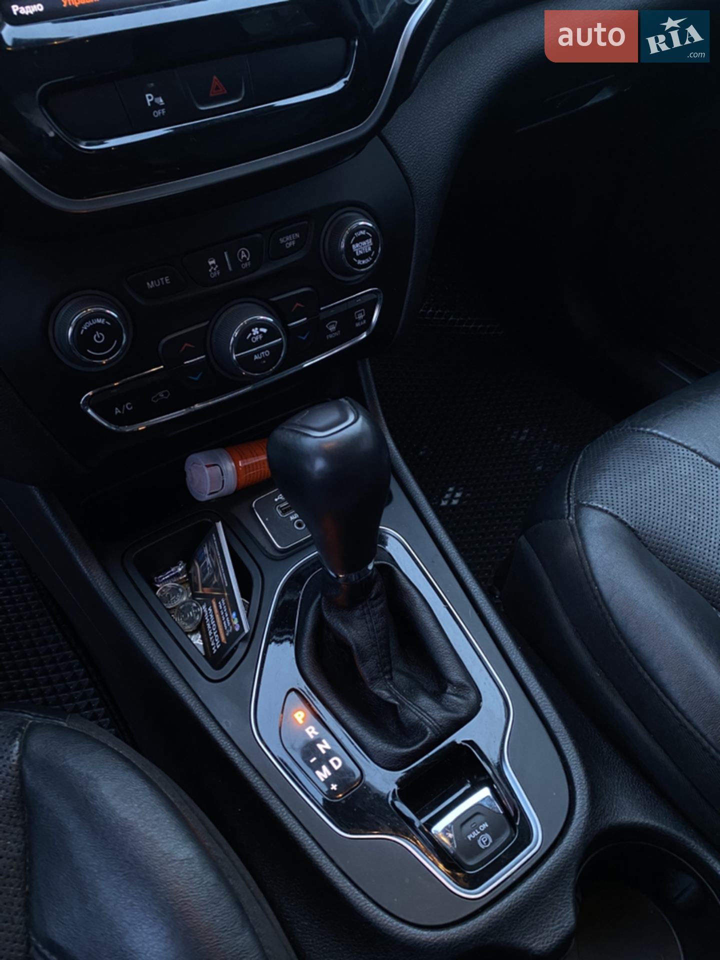 2020 Jeep Cherokee - мініатюра 15