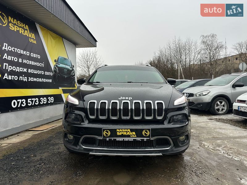 Внедорожник / Кроссовер Jeep Cherokee 2015 в Ивано-Франковске