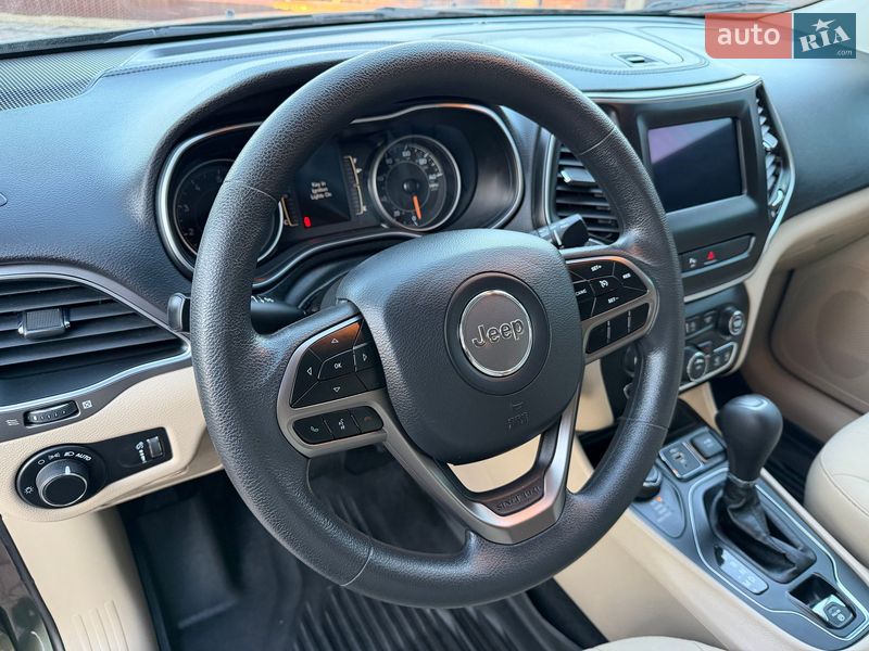 Внедорожник / Кроссовер Jeep Cherokee 2020 в Виннице
