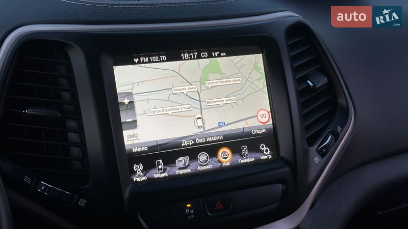 Внедорожник / Кроссовер Jeep Cherokee 2015 в Самборе