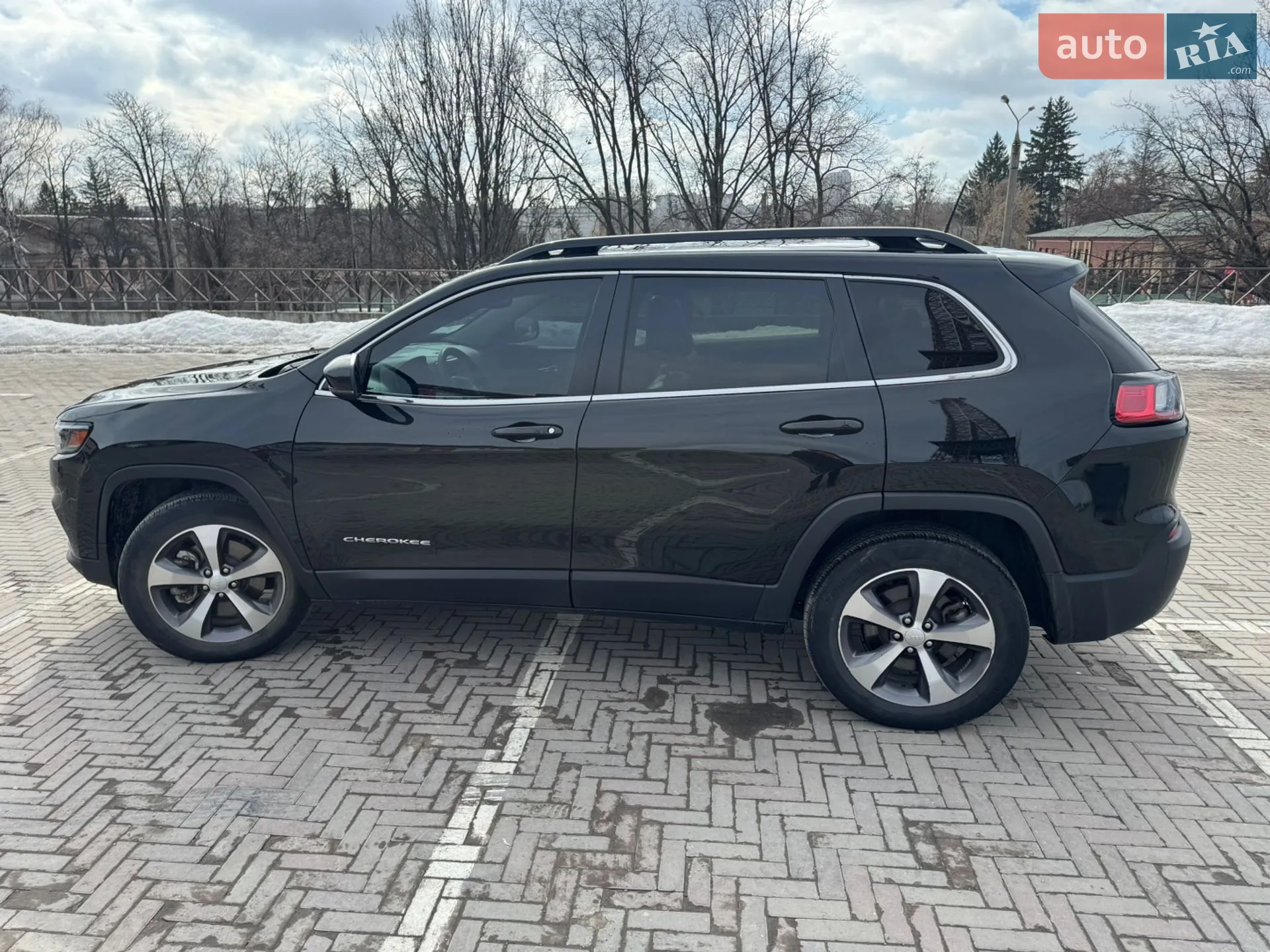 2022 Jeep Cherokee - мініатюра 4