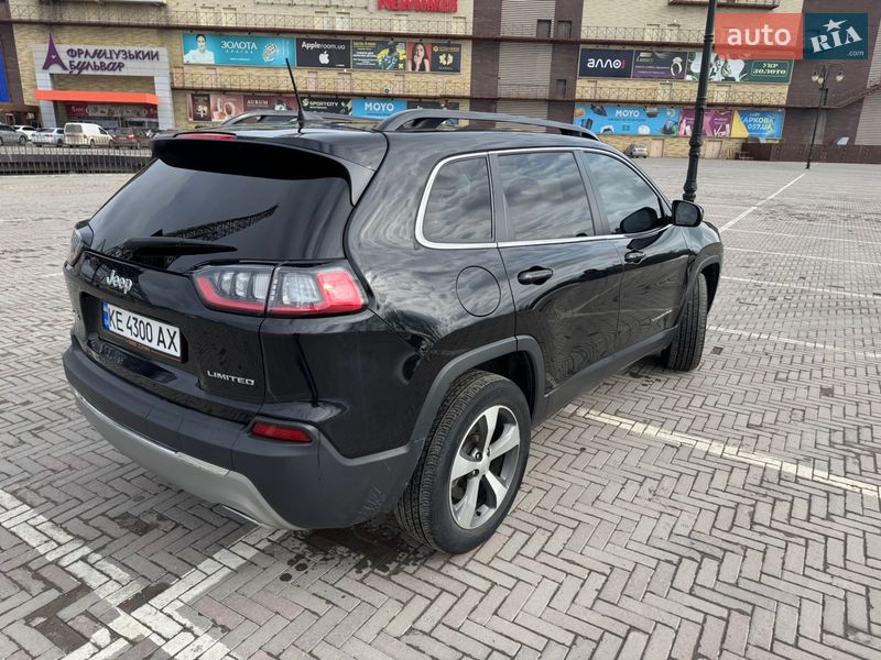 Внедорожник / Кроссовер Jeep Cherokee 2022 в Харькове