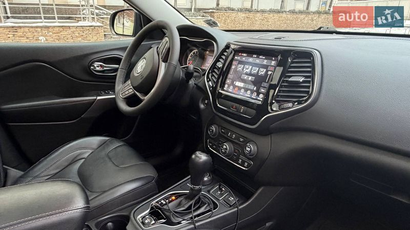Позашляховик / Кросовер Jeep Cherokee 2022 в Києві
