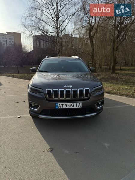 Внедорожник / Кроссовер Jeep Cherokee 2018 в Ивано-Франковске