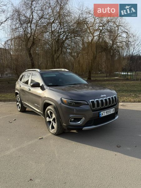 Внедорожник / Кроссовер Jeep Cherokee 2018 в Ивано-Франковске