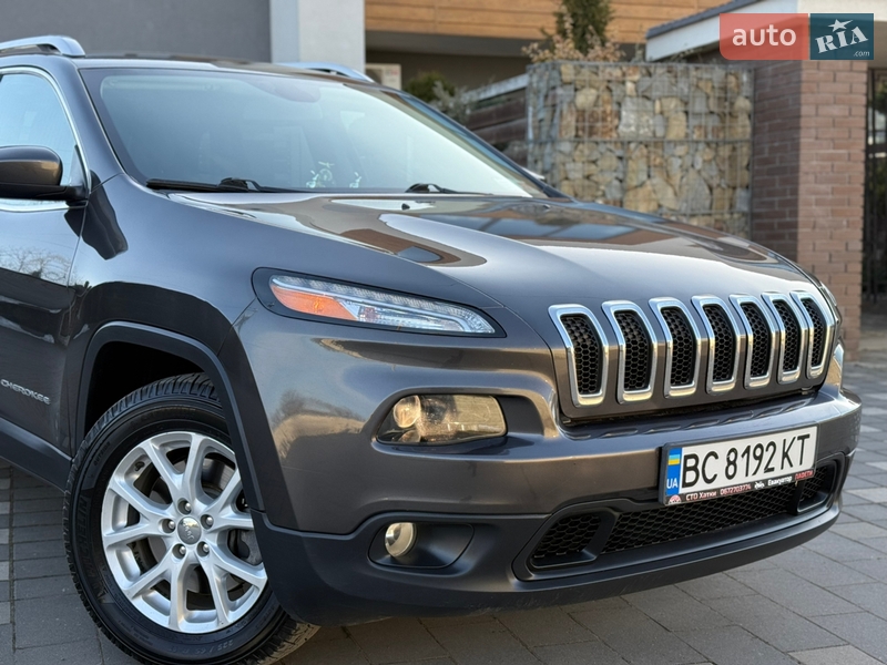 Внедорожник / Кроссовер Jeep Cherokee 2016 в Стрые