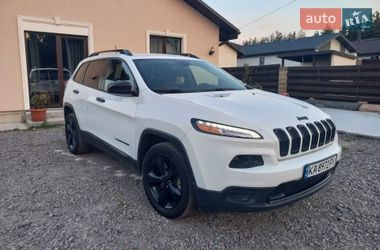 Внедорожник / Кроссовер Jeep Cherokee 2016 в Киеве