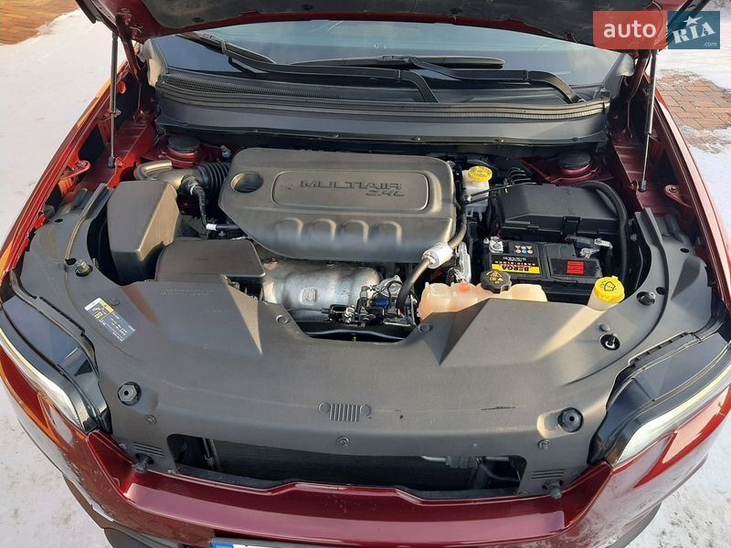 Внедорожник / Кроссовер Jeep Cherokee 2019 в Полтаве