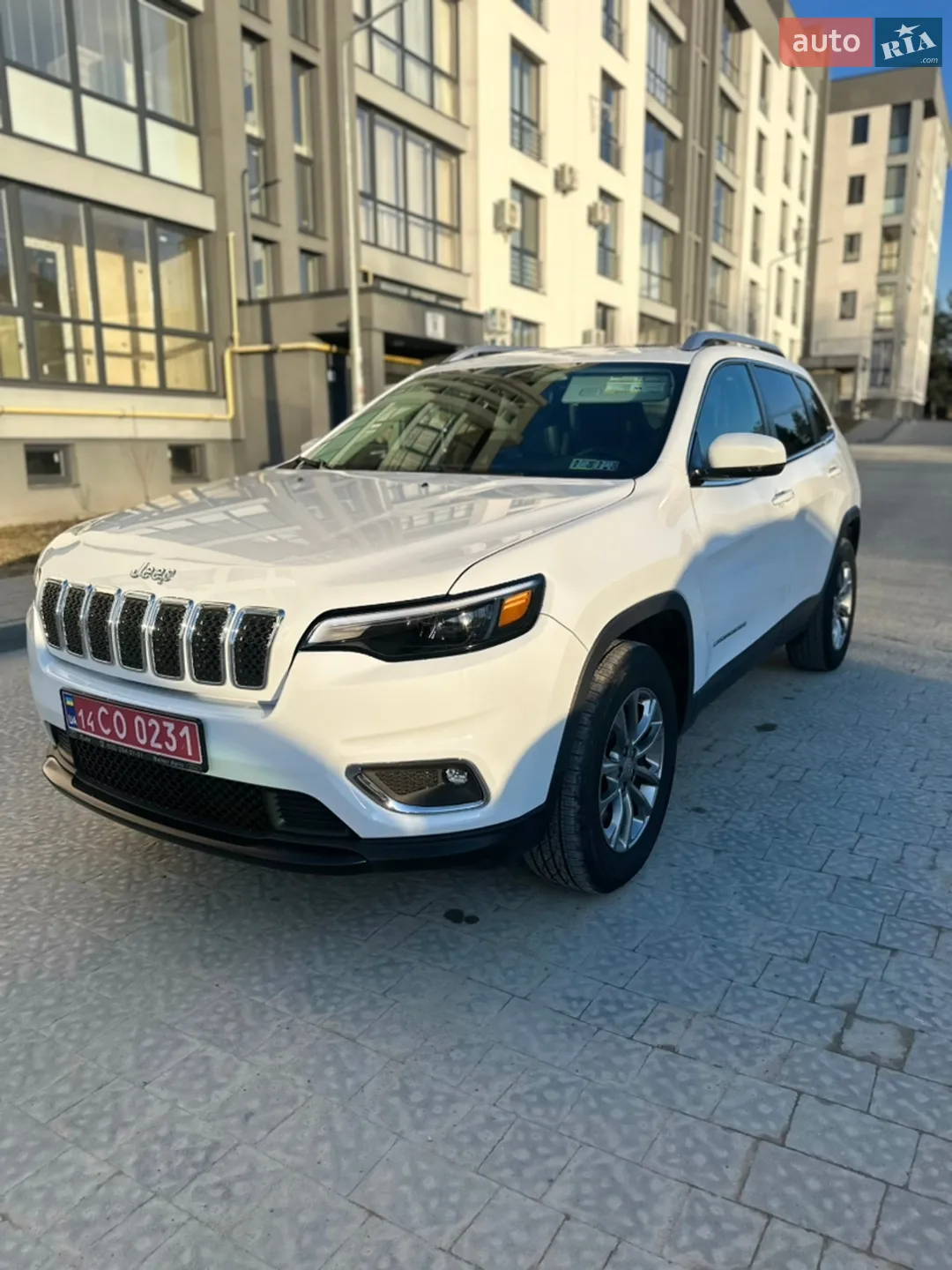 2019 Jeep Cherokee - мініатюра 3