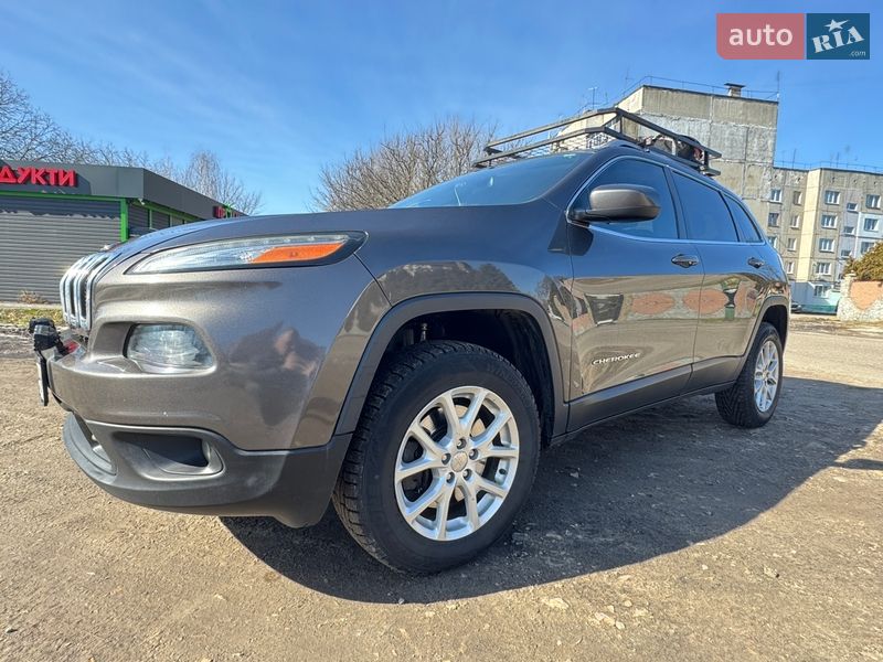 Внедорожник / Кроссовер Jeep Cherokee 2014 в Борисполе