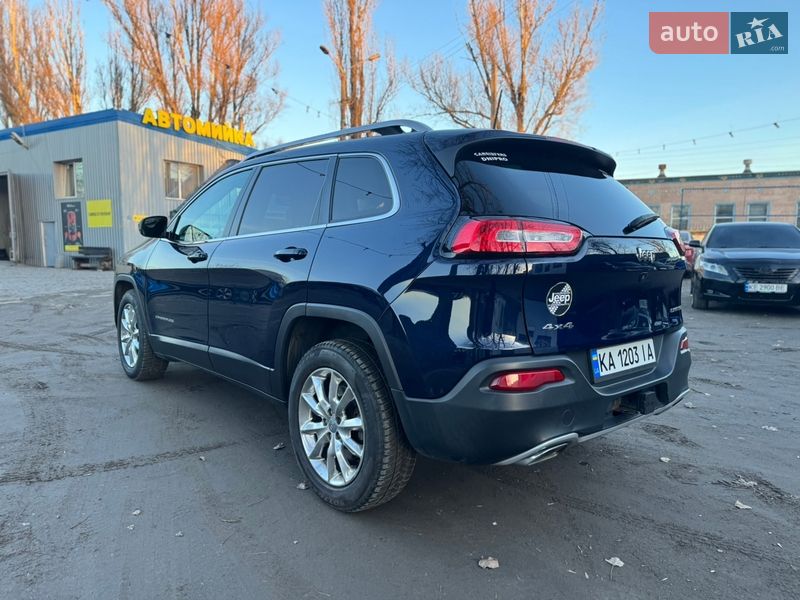 Внедорожник / Кроссовер Jeep Cherokee 2015 в Днепре