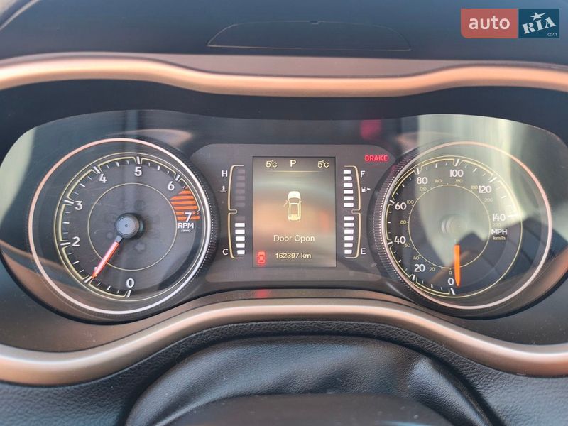 Внедорожник / Кроссовер Jeep Cherokee 2015 в Харькове