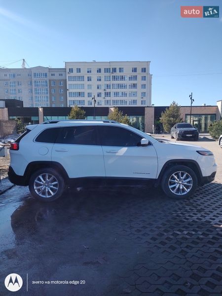 Внедорожник / Кроссовер Jeep Cherokee 2014 в Хмельницком