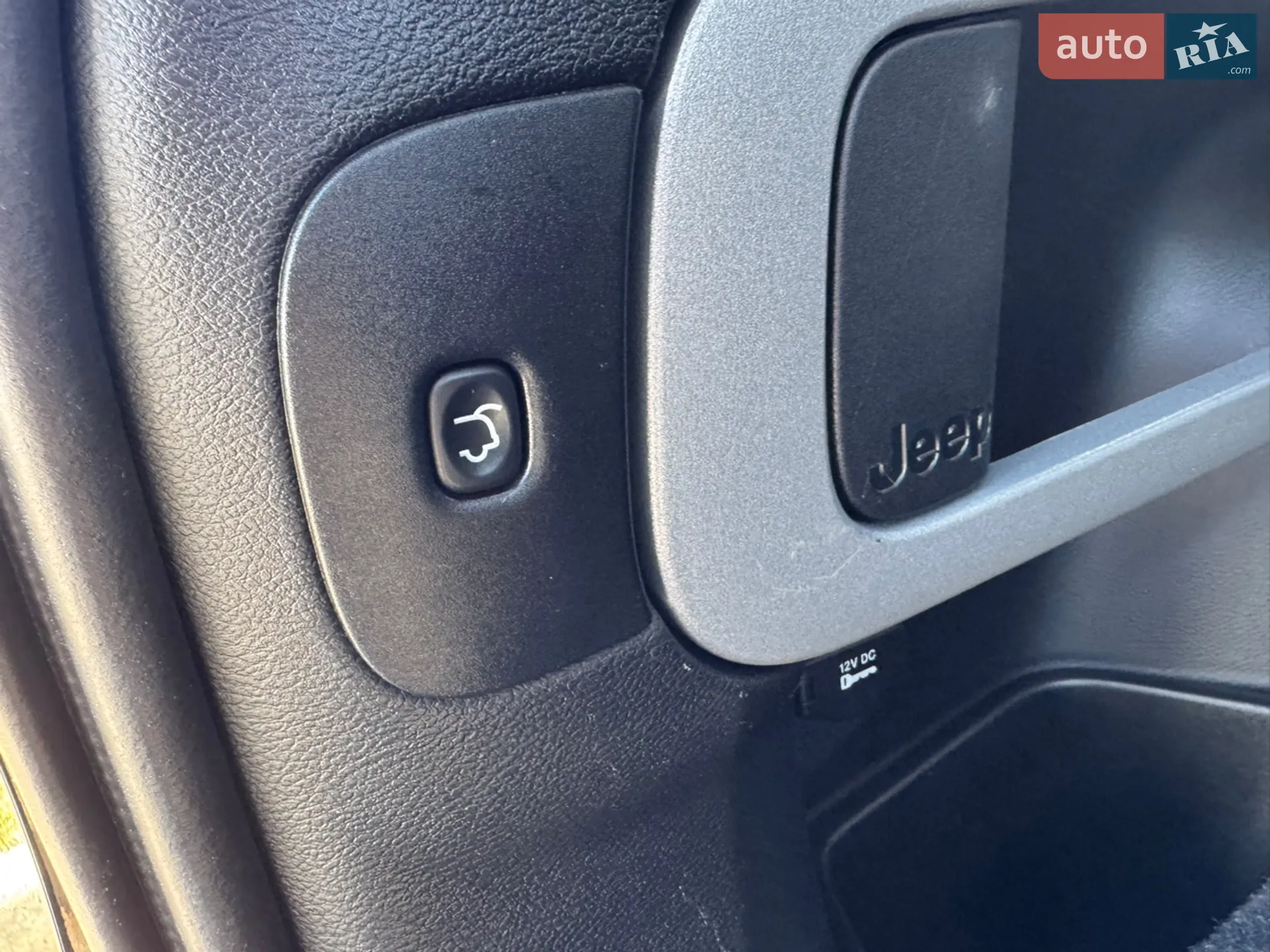 2015 Jeep Cherokee - мініатюра 42