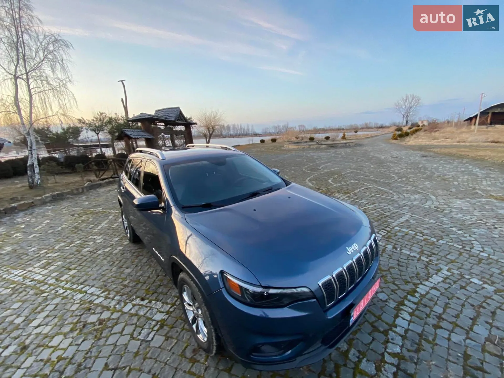 2019 Jeep Cherokee - мініатюра 4
