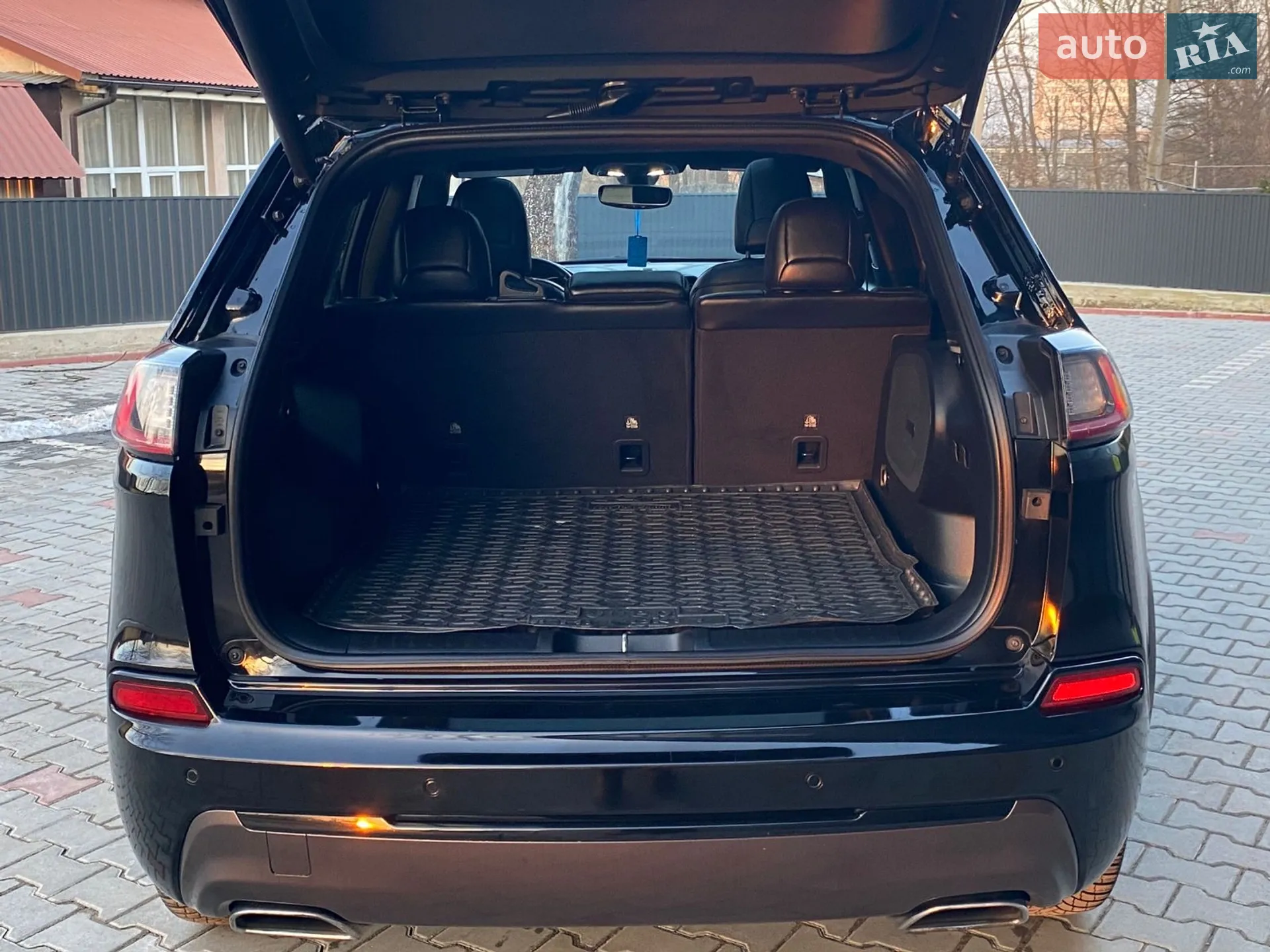 2019 Jeep Cherokee - мініатюра 15