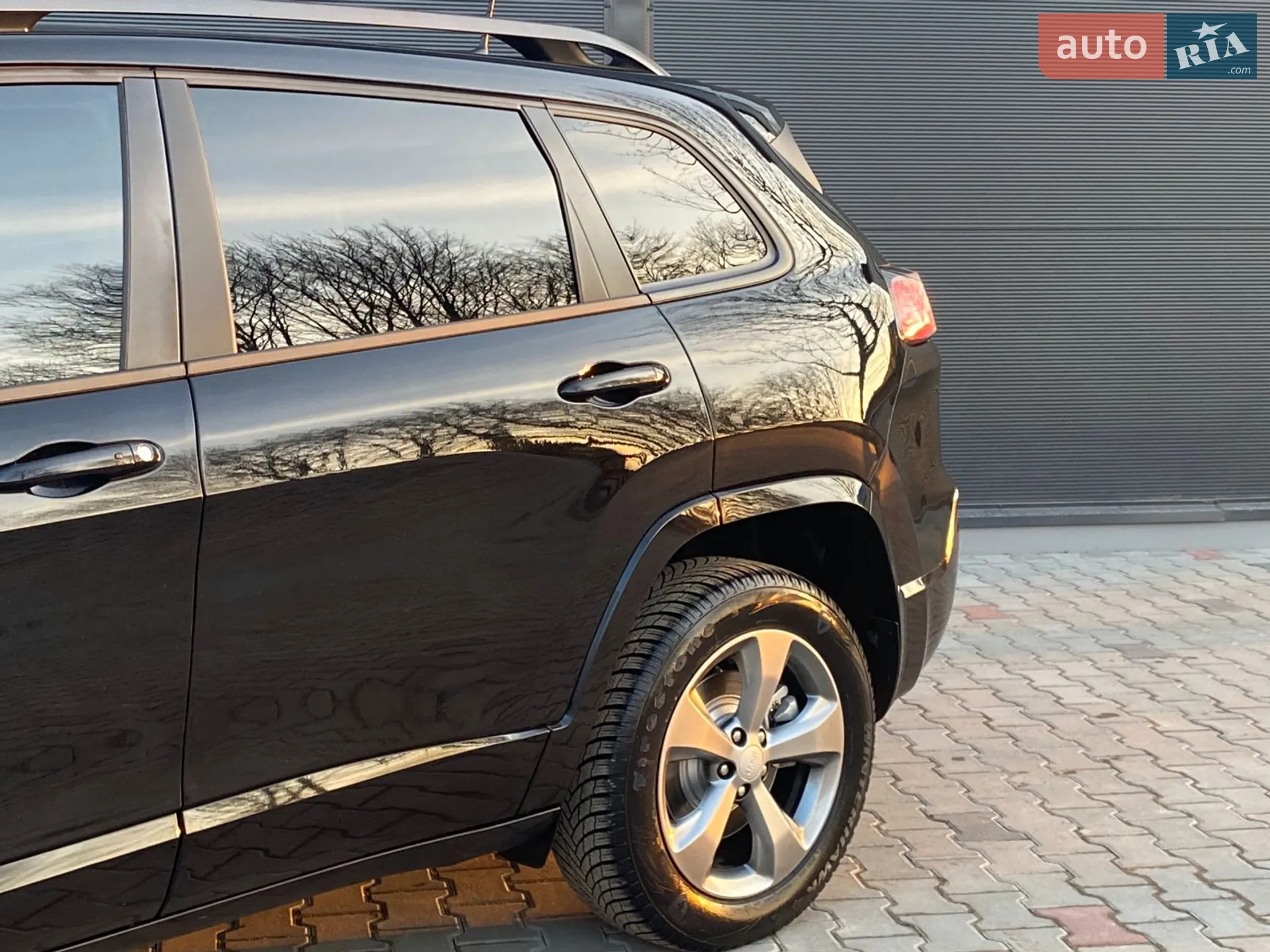 2019 Jeep Cherokee - мініатюра 10