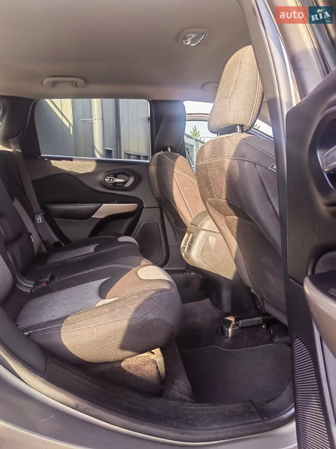 2016 Jeep Cherokee - мініатюра 17